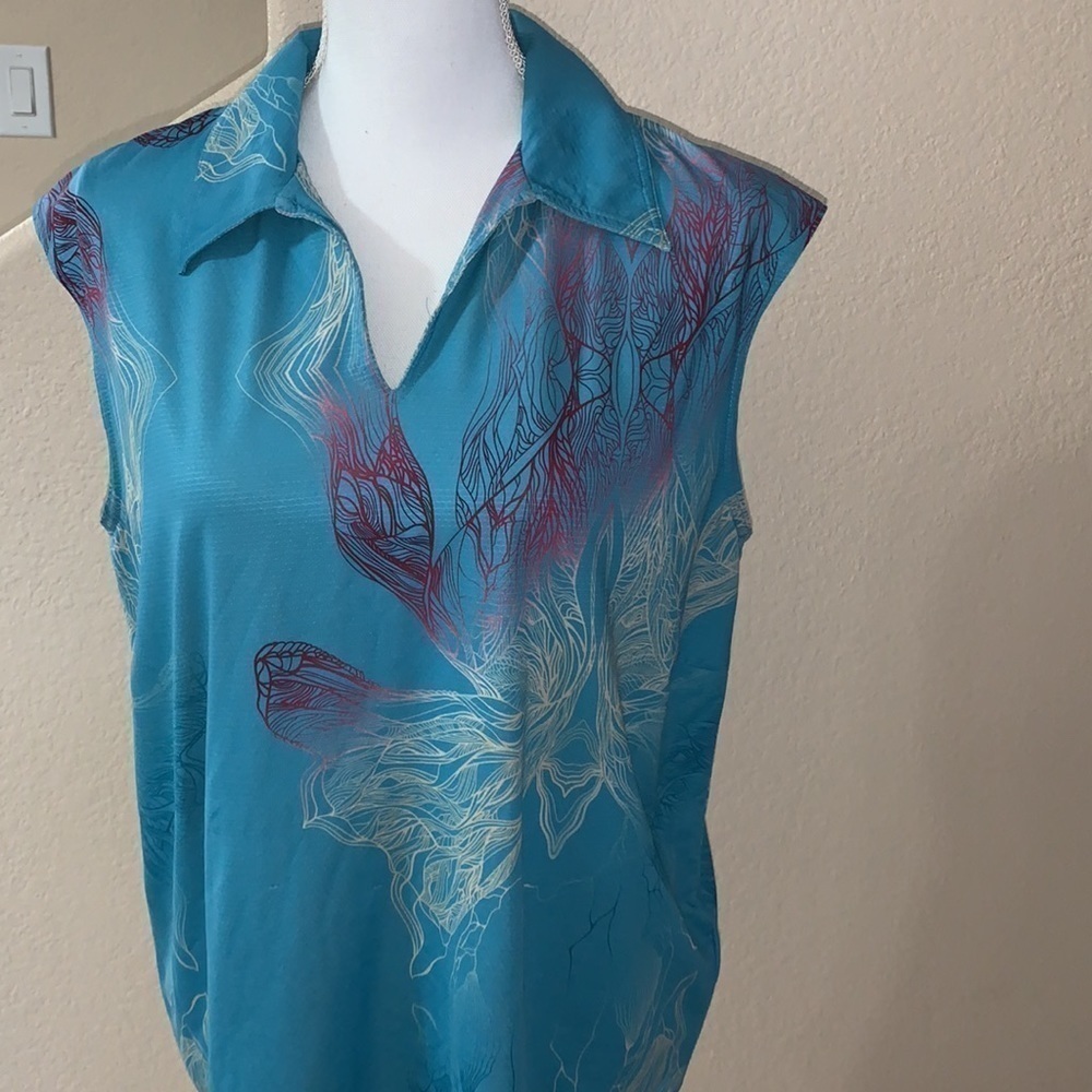 Nike good sleeveless top - Picture 2 of 7